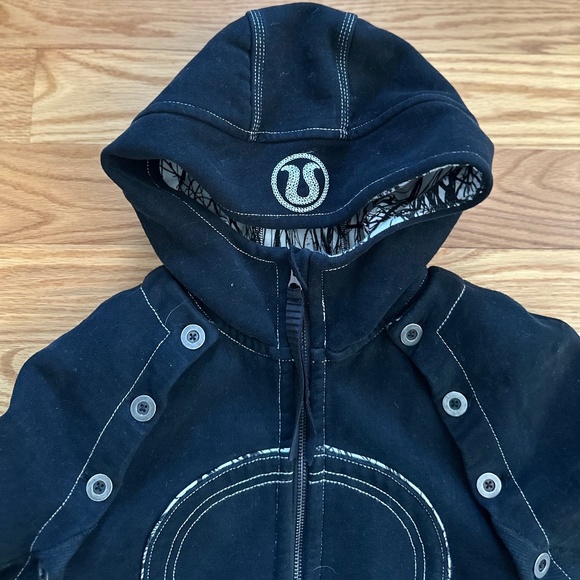Lululemon Special Edition Scuba Hoodie (Detachable Sleeves) - Picture 7 of 16